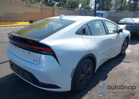 2025 Toyota Prius Le из США, поврежденный, VIN JTDACAAU2S3055621